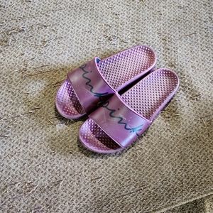 PINK VS slides